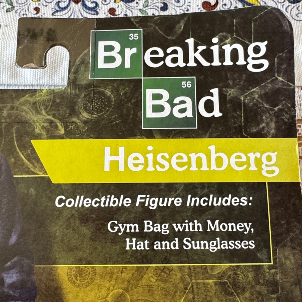 🧔‍♂️ Mezco Toyz; New in Box! Walter White from Breaking Bad; Collectible Figure! - Picture 5 of 6